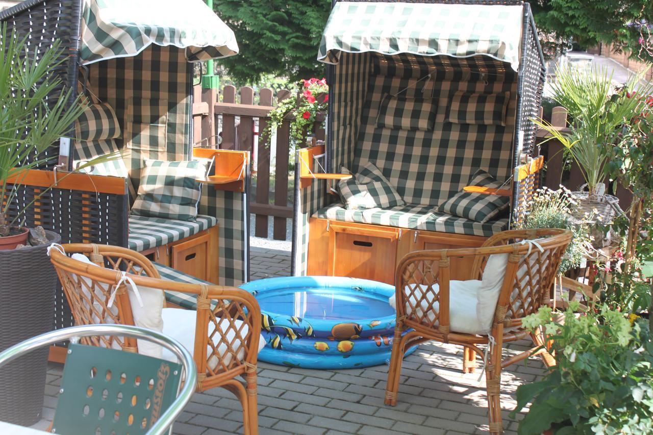 Pension Und Restaurant Die Burg Ehrenfriedersdorf Exterior photo